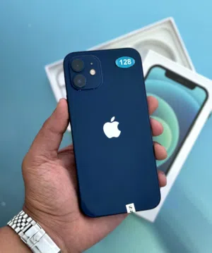 عرض خااص : iPhone 12 128gb هاتف نظيف جداً بحالة الوكالة بدون اي شموخ أو مشاكل مع ضمان و ملحقاتة
