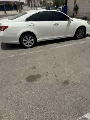 Sale by car Lexus