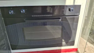 فرن بلد ان نوع سمولفك ايطالي لون اسود 90 سم بحاله ممتازه جدا