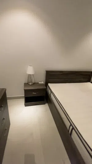 للبيع شقق اثاث و اجهزة كالجديد استعمال شهر نضييييف