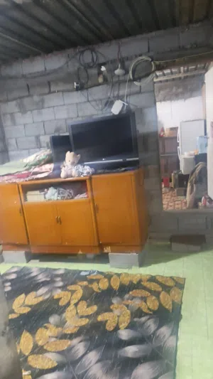 بيت البيع مساحة 160 بي غرفه أو مطبخ أو غرفه حمام بناء على نص تجي شوف بعينك جيران دره من الله بي كراج