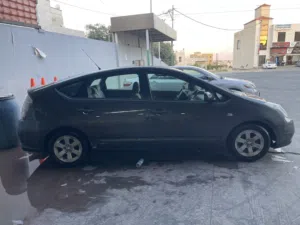 Used Toyota Prius in Amman