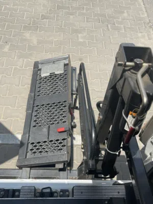 ماكينة رافعة لكبار السن