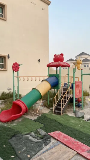 ألعاب اطفال خارجبه ( قابل للتفاوض)