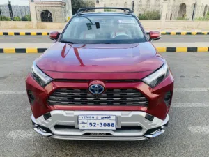 رافور4 وارد امريكي هاااايبرد خلايا ليثيوم ست كاميرات وبانوراما لطايع والديه