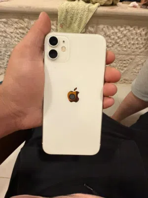 Apple iPhone 11 128 GB in Amman