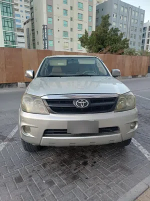 Toyota Fortuner model 2008