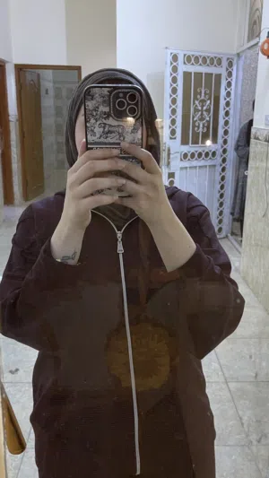 شقة للأيجار في الجنينة شارع التجاري خلف مطعم زادي طابق أول