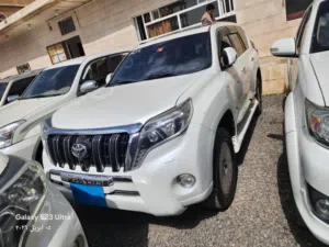 برادو 2015 سته بسطون فل كامل بضاعه شبه جديد بسعر عرطه حق محتاج ب75 الف ريال سعودي نهايه