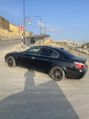 BMW i60  530 متور3000اسود موديل 2004