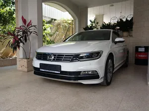 used-volkswagen-passat-in-nablus