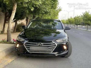 هواندي النترا  فل بدون فتحه 2 امامي مضروب 2 خلفي جيد