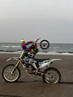 للبيع CRF250r-2009