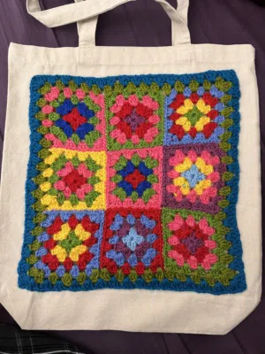 شنط كتف (توت باج) كروشيه للبيع