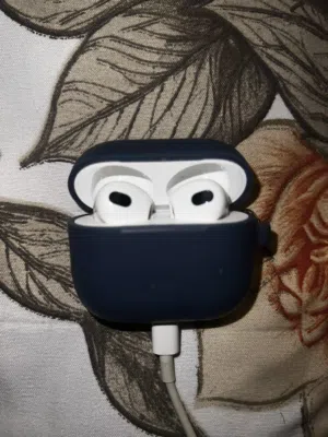 AirPod’s 3rd Generation Genuine Apple Product (not a copy) - ايربودز أبل للبيع