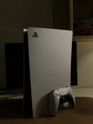 بليستيشن 5 مع كسر بسيط و مشكله hdmi