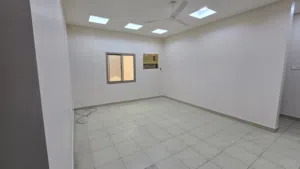 120 m2 2 Bedrooms Apartments for Rent in Northern Governorate Al Janabiyah