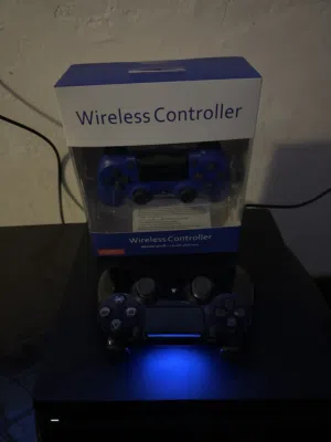 بلايستيشن 4 سليم نظيف بحال بحال الوكالة