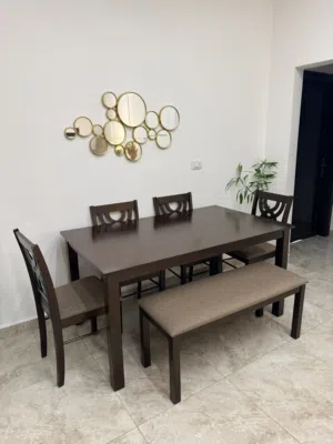 طاولة سفره 4 كراسي وبنش