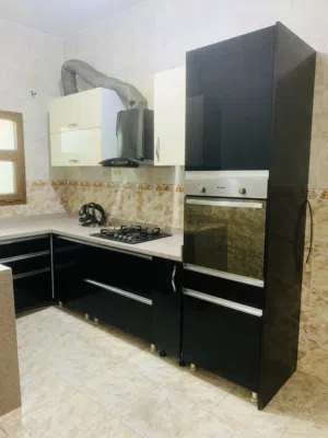 استديو للايجار سوق الجمعة