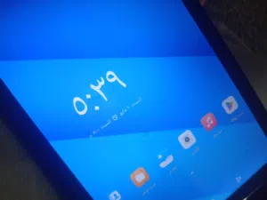 جهاز سمارت تابلت الجهاز يمتاز بمساحه كبيره 512 جيجا و 8 جيجا رام بسهوله الاستعمال الجهاز ينفع للدراس