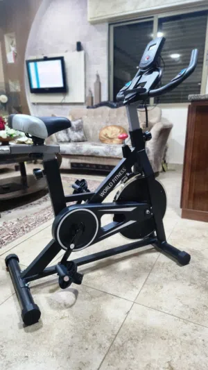 دراجة ثابته اصليه بتحمل وزن 150 كيلو اصليه