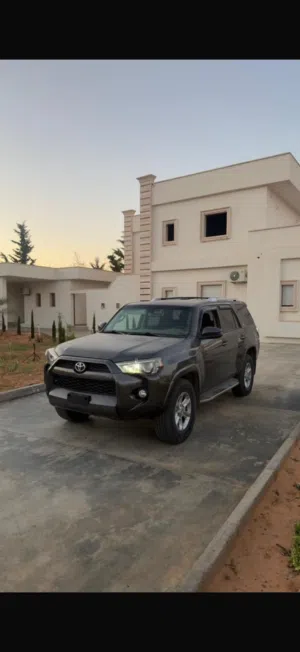 Used Toyota Tundra in Qasr Al-Akhiar