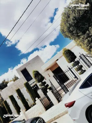 ڤيلا مميزه بنظام فندقي بأجمل مواقع خلدا خمسه نوم ماستر ومسبح مدفئ إيجار يومي أسبوعي شهري