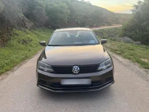 Volkswagen Jetta 2016 فولكس واجن س جيتا محرك الساره 2000cc  السياره أوراق الفحص معها و ما بتشكي