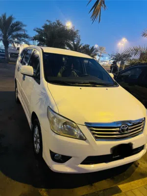 Toyota innova 2014