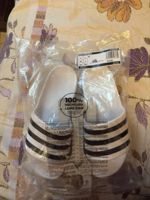 ADIDAS ADILETTE AQUA SLIDES SPORTSWEAR