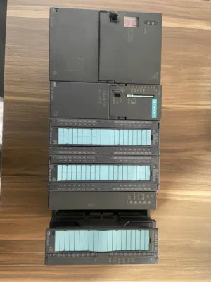 PLC Siemens S7-300 أصلي للبيع