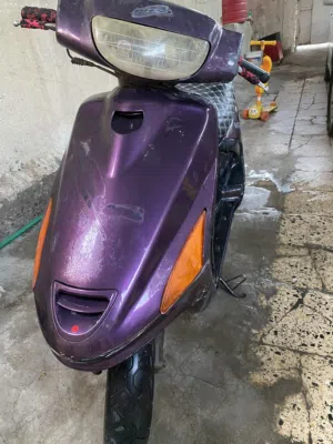 دراجه فراشه للبيع سعر 320الف للتواصل عنواني بصره جمعيات