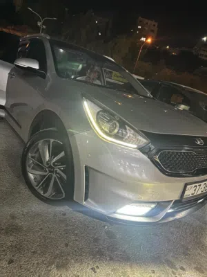 كيا نيرو 2018 وكاله مش محتاجة برغي