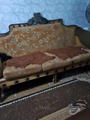 طقم كنب ب 30 دينار نا في كسور