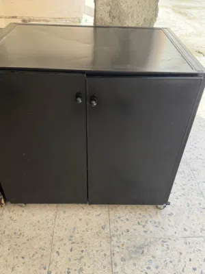 Kitchen cabinet