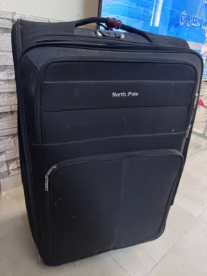 شنط سفر نظيفة بحالة ممتازة