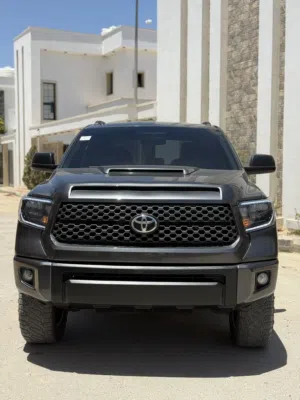Used Toyota Tundra in Tripoli
