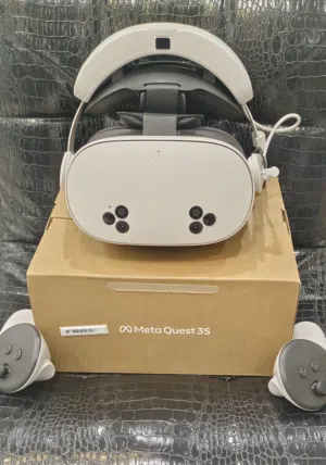 Oculus Meta Quest 3S + Power bank + Gun  ( Combo Deal )