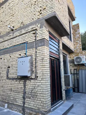 بيت طابقين للبيع مناسب البصره دور الصحه