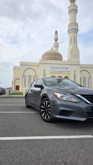 Used Nissan Altima in Al Batinah