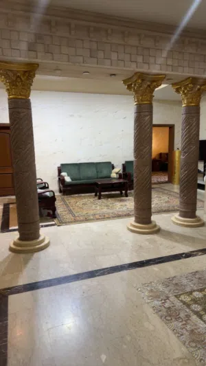 فيلا في الهضبه الكليه العسكريه علي الرئيسي