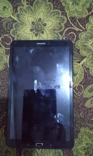 Samsung Galaxy Tab A6 32 GB in Giza