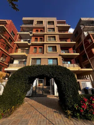 200 m2 3 Bedrooms Apartments for Sale in Giza 6th of October