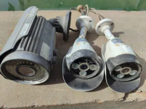 كاميرات مراقبة خارجية مدى طويل وحدة بس زوم تقرب وتبعد