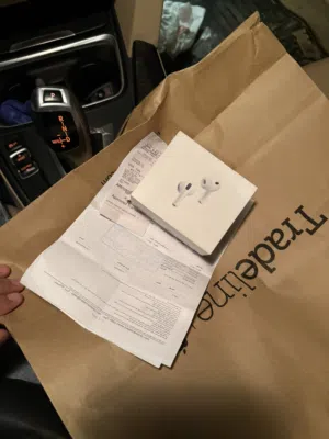 AirPods pro 3 tradeline