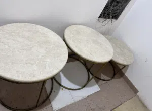 3 طاولات مستعمل
