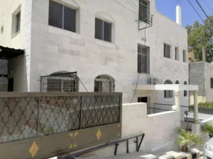  Building for Sale in Amman Al-Marqab