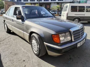 مرسيدس بطه موديل 90 بحاله الوكاله كاش او اقساط