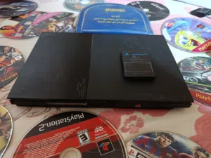 بلايستيشن 2 بحالة ممتازة مع دراع و ميمورى و العاب - Playstation 2